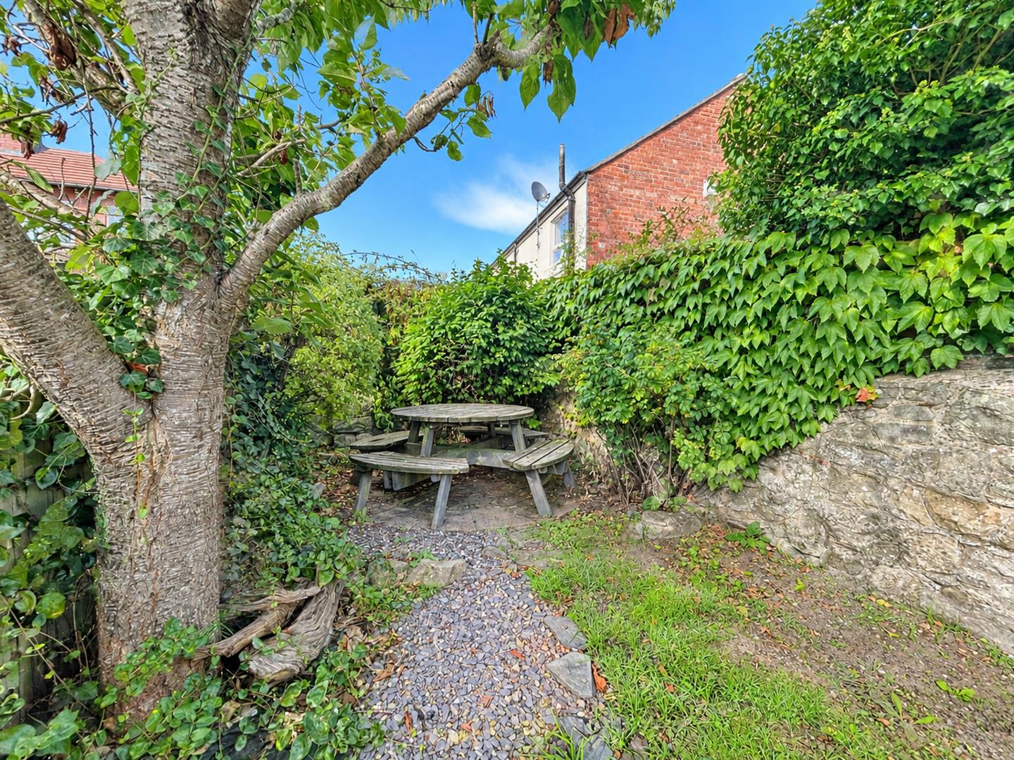 35 Upper Brook Street, Oswestry, SY11 2TG For Sale